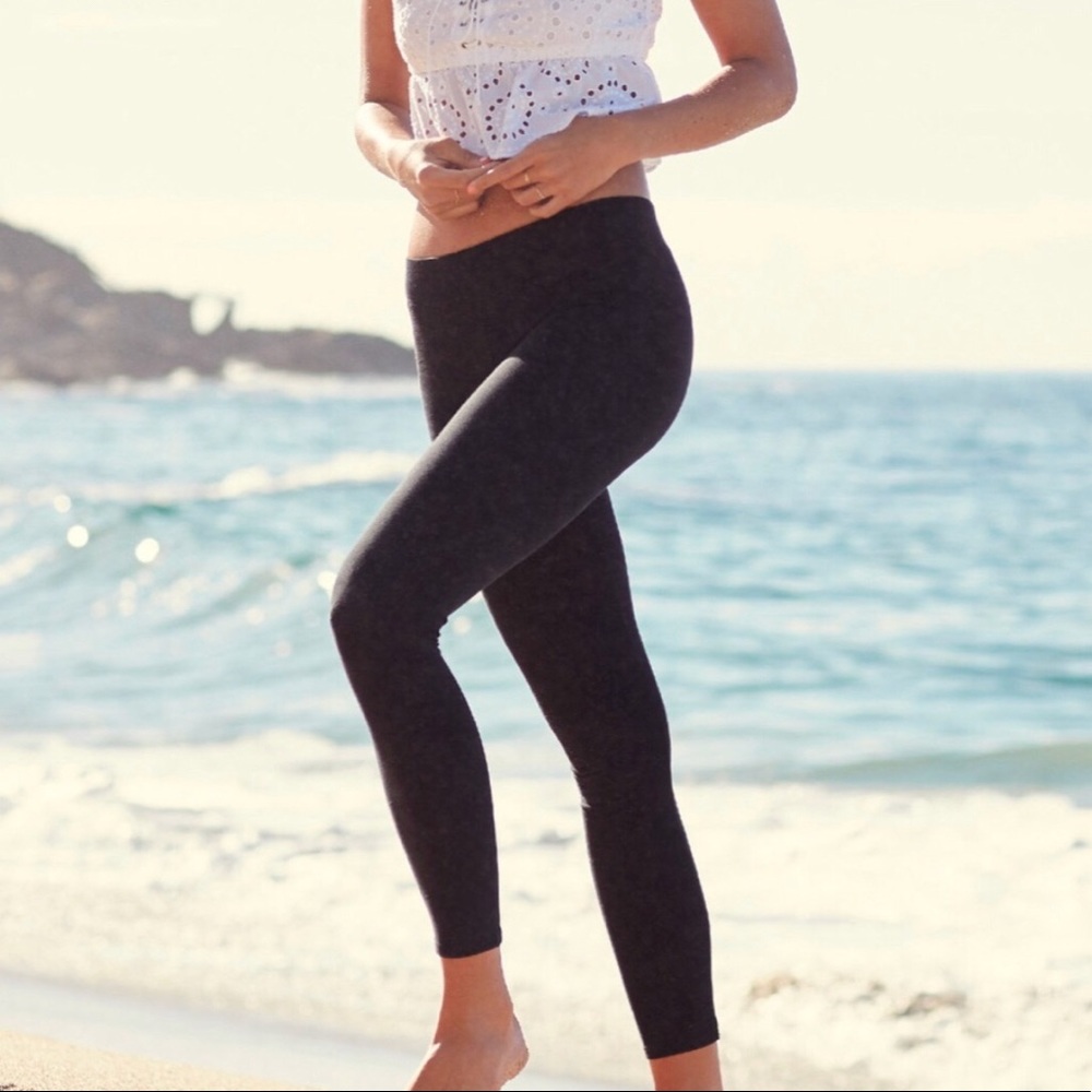 Aerie Chill Medium Short
